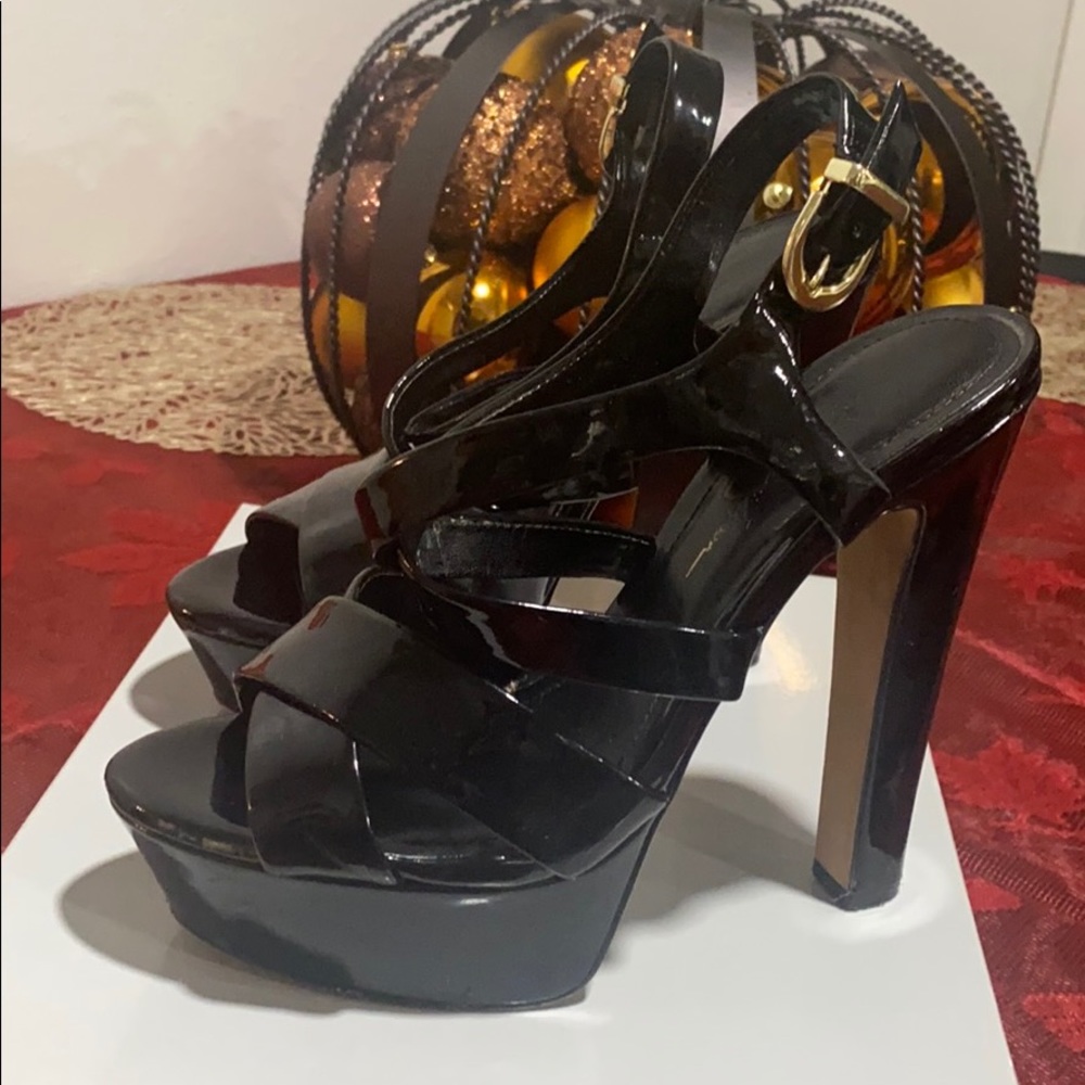 Jessica Simpson patent leather heels